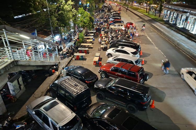 Kerap Picu Macet di Cawang, Pemkot Jaktim Tegur Tempat Usaha yang Gunakan Bahu Jalan