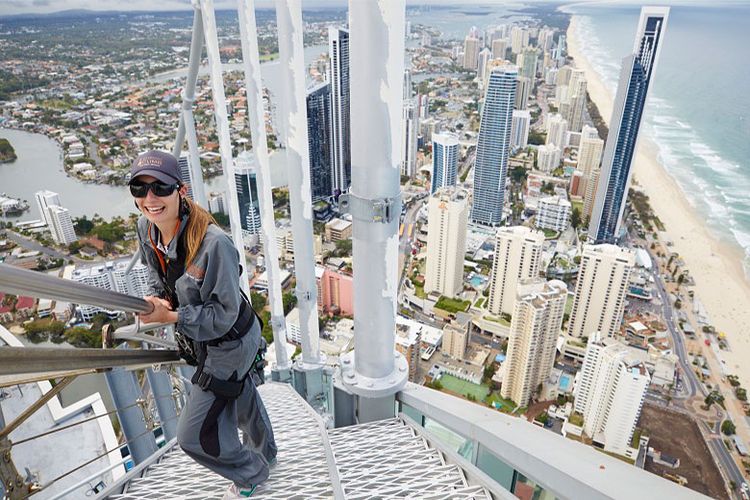  Pemandangan dari The SkyPoint Observation Deck, Q1 Resort Building, Gold Coast (Foto diambil sebelum pandemi Covid-19) 