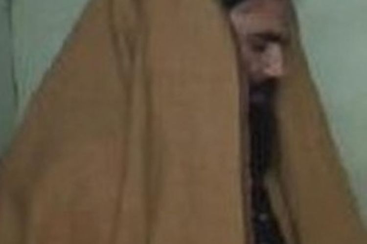 Potret Sirajuddin Haqqani, salah satu orang yang masuk daftar pencarian orang (DPO) paling dicari oleh FBI. Sirajuddin Haqqani adalah kepala kelompok milisi yang dikenal sebagai jaringan Haqqani yang berafiliasi dengan Taliban.