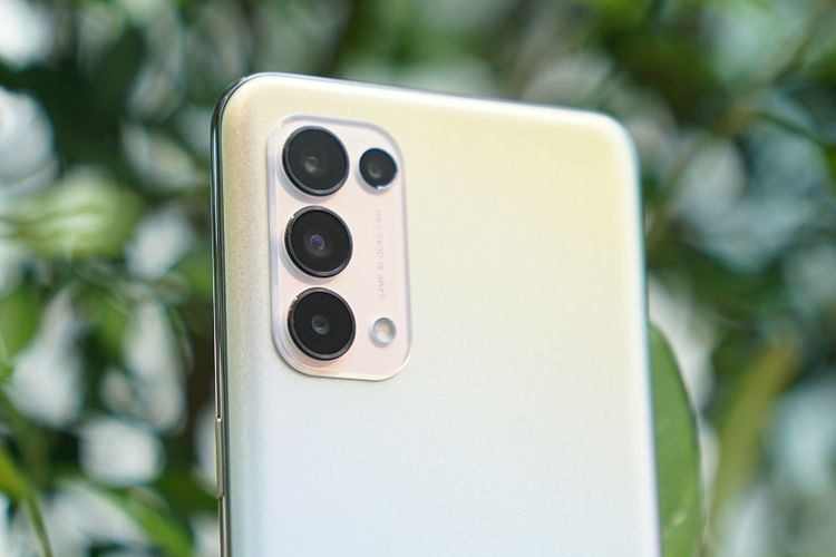 Susunan kamera belakang Oppo Reno5 yang mirip Reno4.