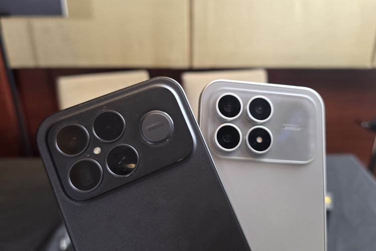 Berbeda dengan varian Ultra, Poco F8 Pro (kanan) menampilkan tulisan Sound by Bose langsung di modul punggung, tanpa elemen speaker tambahan (subwoofer).