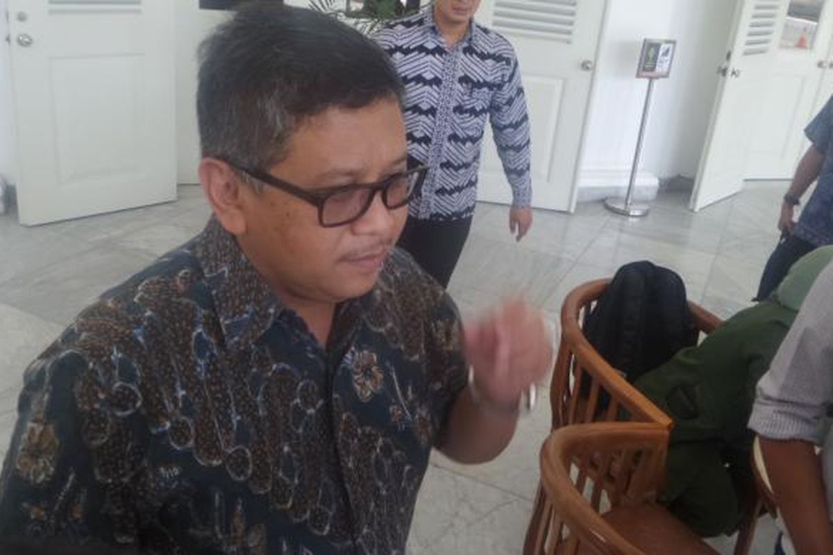 Sekretaris Jenderal Partai Demokrasi Indonesia Perjuangan (PDI-P) Hasto Kristiyanto  mendatangi Gubernur DKI Jakarta Basuki Tjahaja Purnama atau Ahok Balai Kota, Jakarta Pusat, Jumat (24/2/2017)