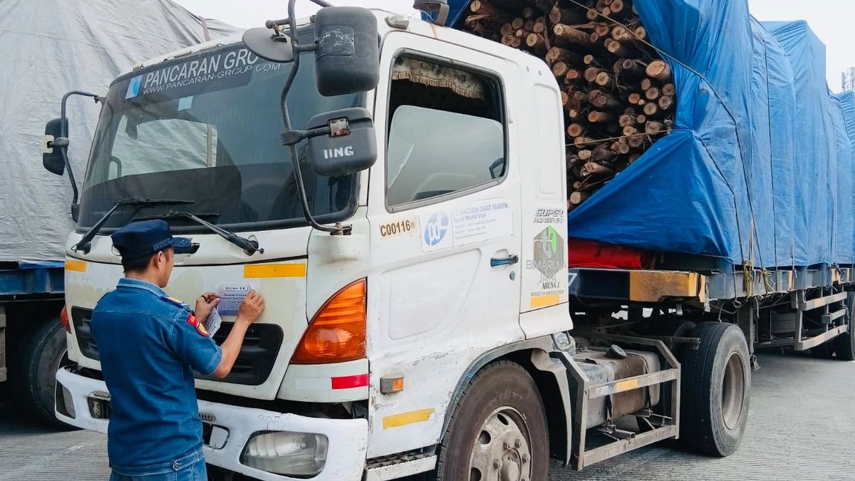 Tekan Risiko, Ada Penimbangan dan Edukasi Truk ODOL di Tol Japek