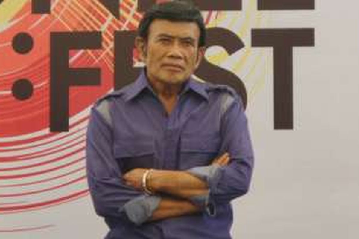 Rhoma Irama dalam konferensi pers Synchronize Fest 2016 di Mitra Terace, Gatot Subroto, Jakarta Selatan, Rabu (19/10/2016).