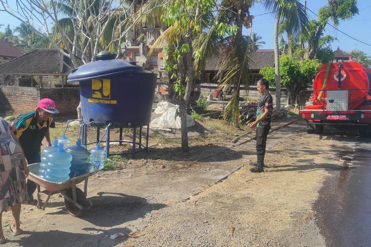 Kekeringan Melanda Jembrana, BPBD Pasang Titik Penampungan Air Bersih