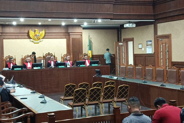 Beda dari Biasanya, Nadiem Tak Naik ke Ruang Sidang meski Ada di PN, Tim Pengacara Tak Tampak