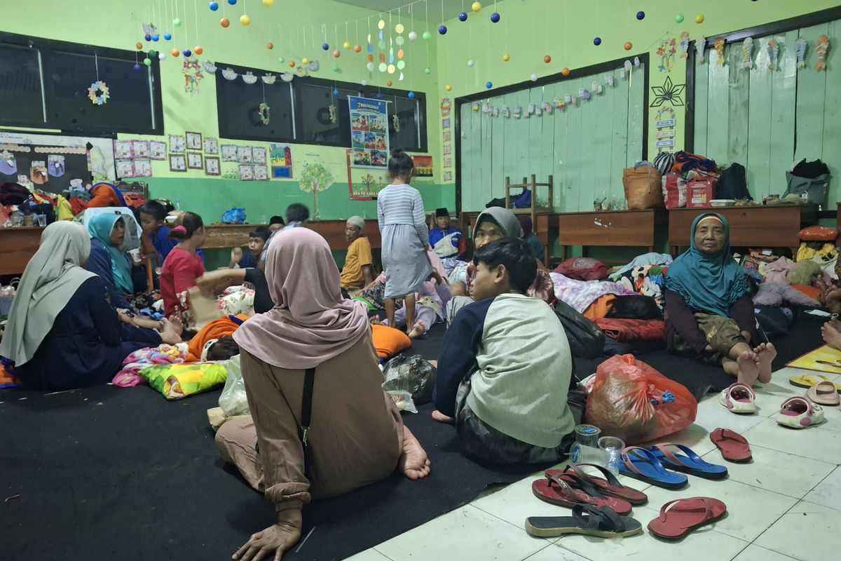 Kondisi pengungsi di Posko Pengungsian SDN 4 Supiturang