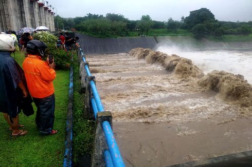 Perum Jasa Tirta I Bantah Pembukaan Pintu Air Bendungan Lodoyo Sebabkan Banjir di Blitar