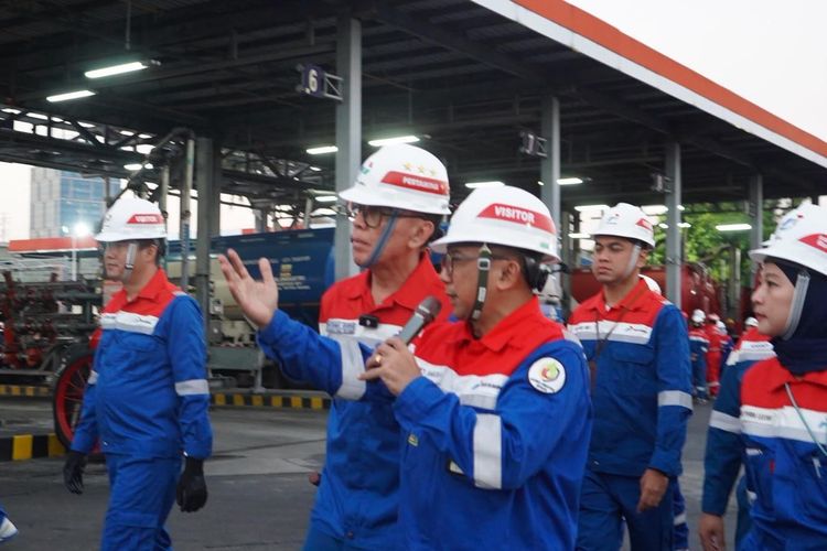 Komisaris Utama Pertamina Tinjau Fasilitas Energi di Jatim, Pastikan Layanan Tetap Lancar
