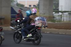 Ini Efek Buruk Bawa Terlalu Banyak Barang di Motor