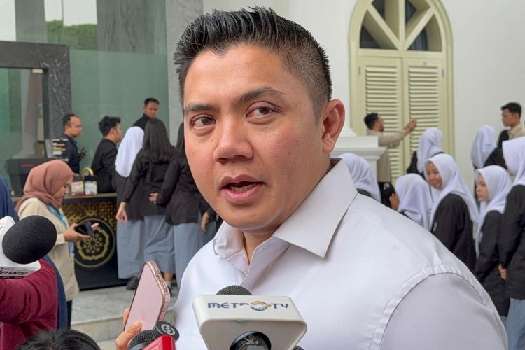 Wacana Pemotongan Gaji Menteri, Seskab Teddy Buka Suara