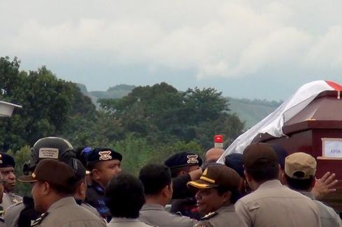 Jenazah Anggota Brimob yang Ditembak di Papua Dipulangkan ke Kupang