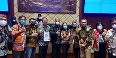 Prihatin Nasib 500.000 Warga Pemilik “Surat Ijo” di Surabaya, Junimart Girsang: Akan Kami Perjuangkan