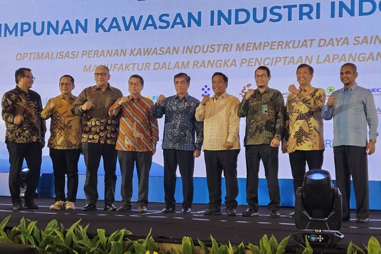 Dalam Musyawarah Nasional IX Himpunan Kawasan Industri (HKI), Menteri Ketenagakerjaan (Menaker) Yassierli menekankan peran kawasan industri sebagai mesin pertumbuhan ekonomi nasional