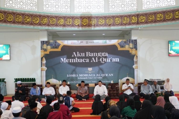 Sinar Mas Land melalui Yayasan Muslim Sinar Mas Land menyelenggarakan Lomba Baca Al Quran di Masjid Baitussalam, Vila Nusa Indah 5, Ciangsana, Kabupaten Bogor, Sabtu (22/11/2025). 