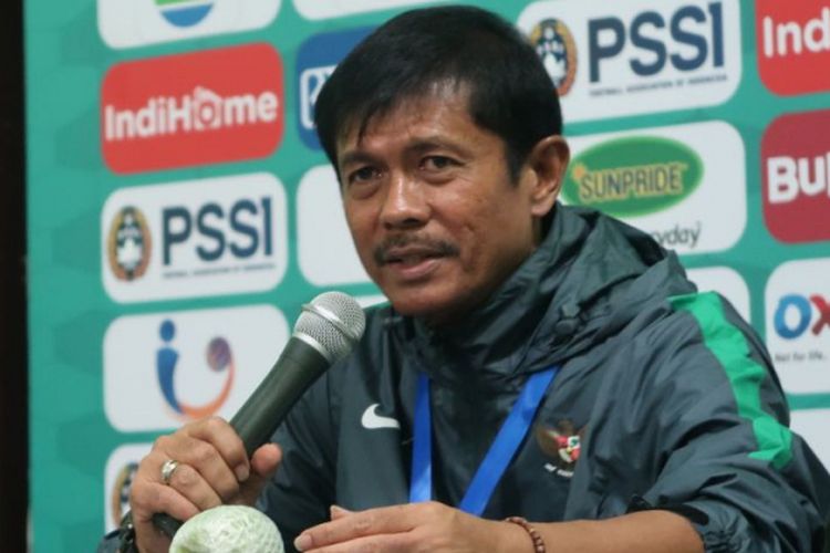 Pelatih timnas U-19 Indonesia, Indra Sjafri pada konferensi pers seusai laga melawan Filipina, Kamis (5/7/2018).
