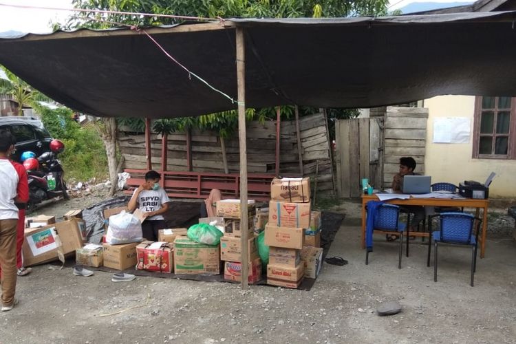 Bantuan yang diberikan kepada korban gempa di Palu, Sulawesi Tengah, melalui program Selamatkan Hutan dan Lahan melalui Perbaikan Tata Kelola (Setapak).