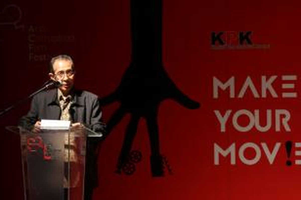 Komisioner Komisi Pemberantasan Korupsi (KPK) Zulkarnain memberikan sambutan dalam peluncuran Anti-Corruption Film Festival (ACFFest) 2015 di Pusat Perfilman Haji Usmar Ismail, Jakarta, Rabu (11/2/2015). ACFFest telah diselenggarakan sejak 2013, dengan menjaring para sineas muda yang memproduksi film bertemakan anti-korupsi.