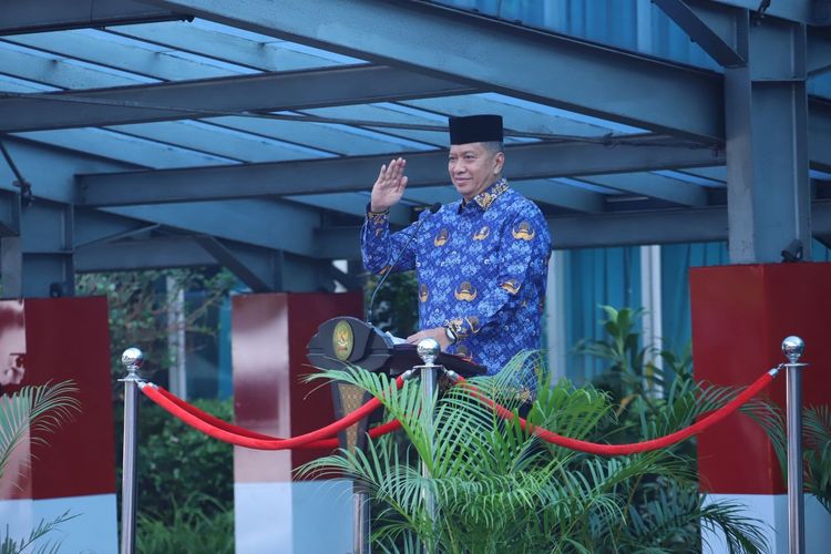 Wakil Menteri PANRB Purwadi Arianto menegaskan pentingnya menjadikan Pancasila sebagai ideologi yang hidup (living ideology) untuk menjaga persatuan bangsa di tengah tantangan global dan perkembangan teknologi.