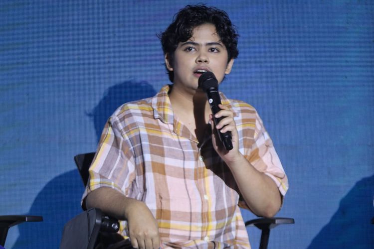 Aktor peran Aliando Syarief kembali tampil dalam serial A+ setelah vakum karena mengidap OCD.