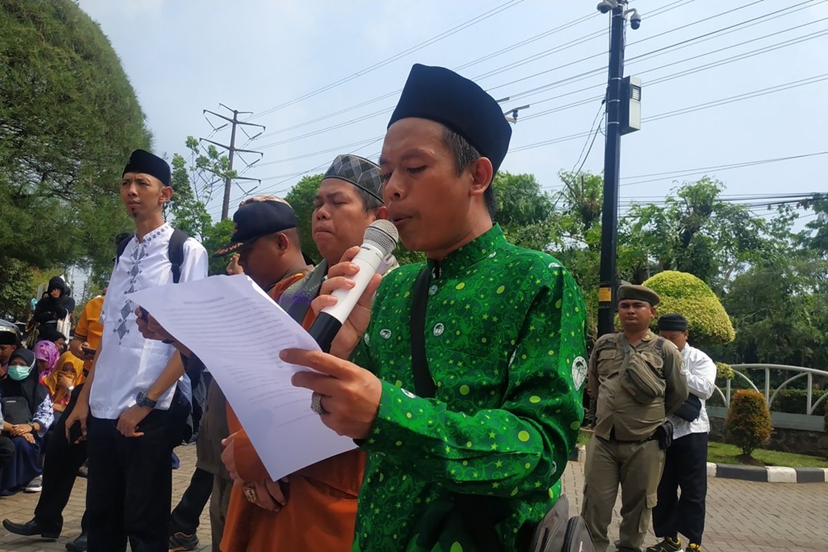 Ketua Tenaga Kerja Kontrak (TKK) Kota Bekasi, Lukman Nur Hakim.