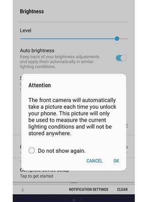 Tangkapan layar mode kecerahan layar dengan kamera depan di pembaruan firmware Samsung Galaxy J8.