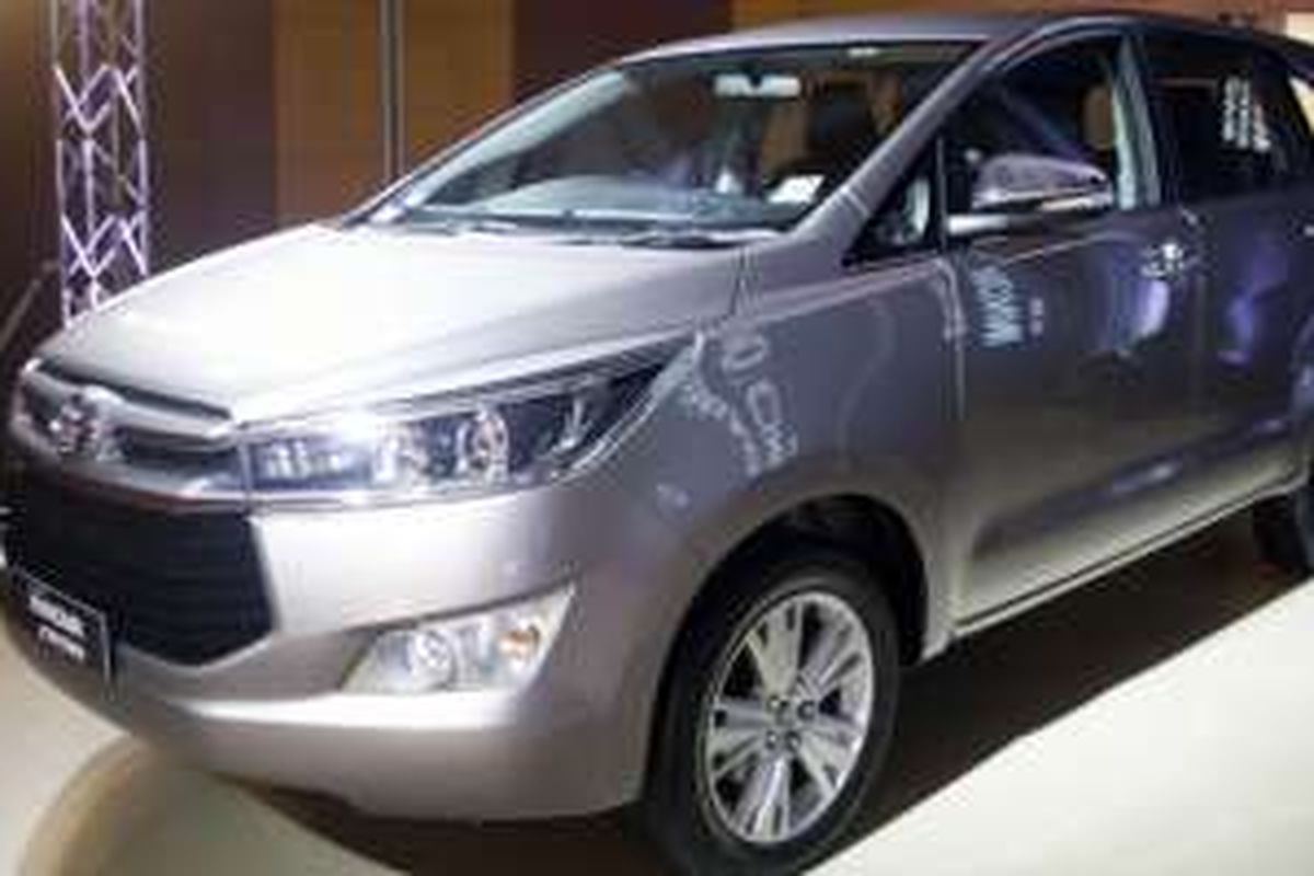 Toyota Innova Crysta di India menjadi MPV terlaris.