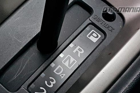 Kenali Jenis Shift Lock Mobil Matik Agar Bisa Parkir Pararel