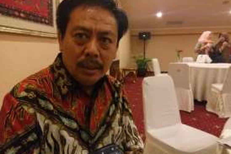 Kepala Perpustakaan Nasional, Muhammad Syarif Bando ditemui usai menghadiri acara penghargaan Nugra Jasadarma Pustaloka, di Balai Kartini, Jakarta Pusat, Selasa (16/8/2016).