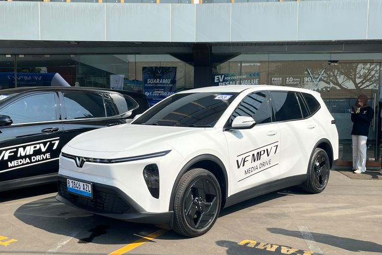 SPK Mobil Listrik VinFast MPV 7 Diklaim Tembus 1.200 Unit