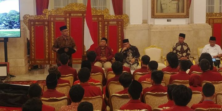 Ketua Umum PP Muhammadiyah Haedar Nashir saat diterima Presiden Jokowi di Istana bersama 177 mahasiswa dari Ikatan Mahasiswa Muhammadiyah (IMM) di Istana Negara, Jakarta, Senin (6/8/2018) siang.
