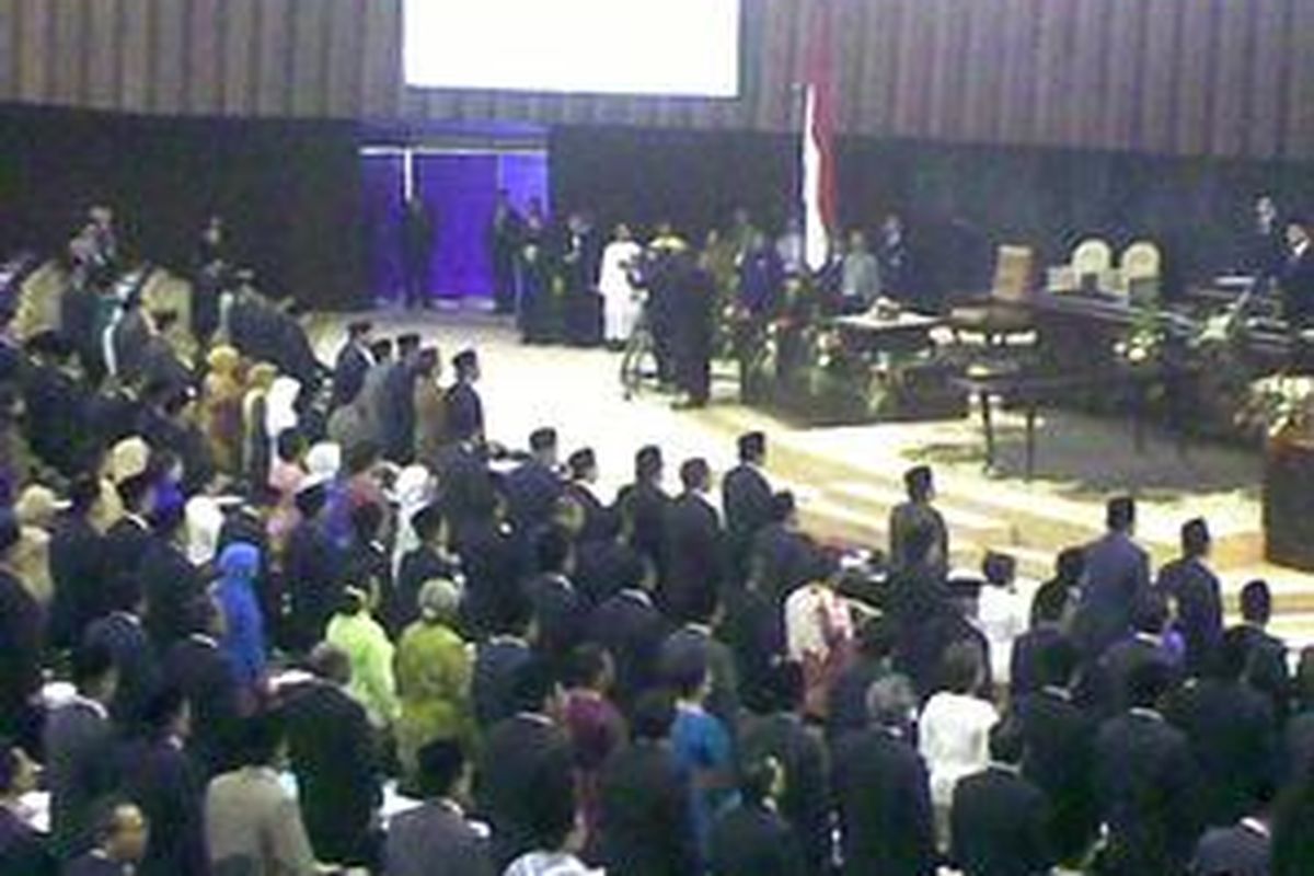 Upacara pengucapan sumpah anggota MPR, Jumat (2/10)