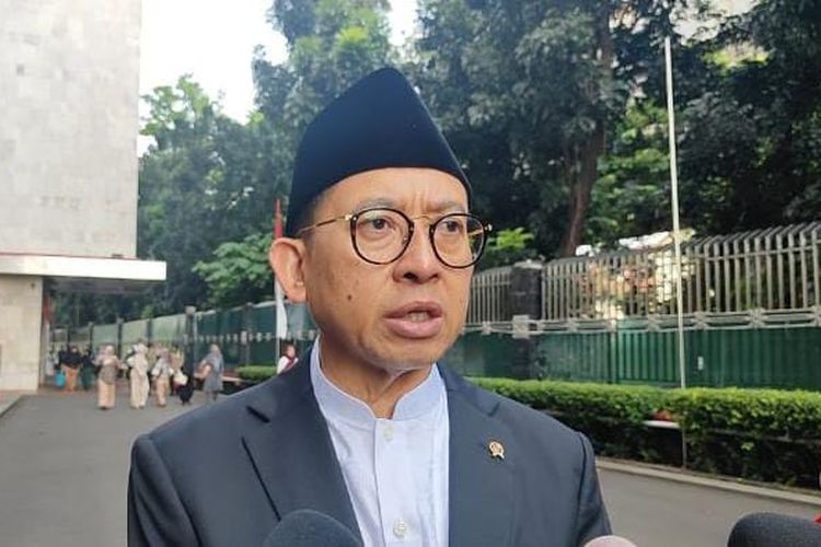 Menteri Kebudayaan (Menbud) Fadli Zon di Masjid Istiqlal, Jakarta, Jumat (6/6/2025).