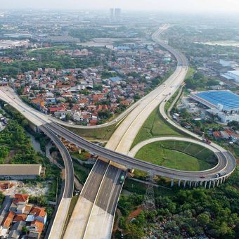 PT Pelindo Solusi Logistik (SPSL) menerapkan diskon tarif hingga 46 persen untuk ruas Jalan Tol Cibitung?Cilincing (JTCC).