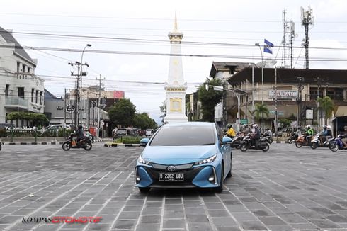 Bukti Prius PHEV Tempuh Jakarta-Yogyakarta PP Hanya Sekali Isi Bensin