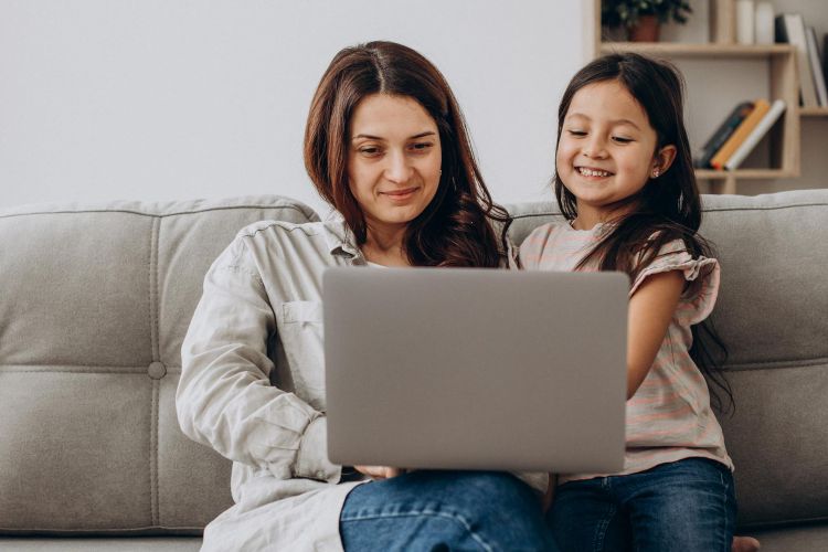 Pelarangan Media Sosial pada Remaja Bisa Picu Perlawanan