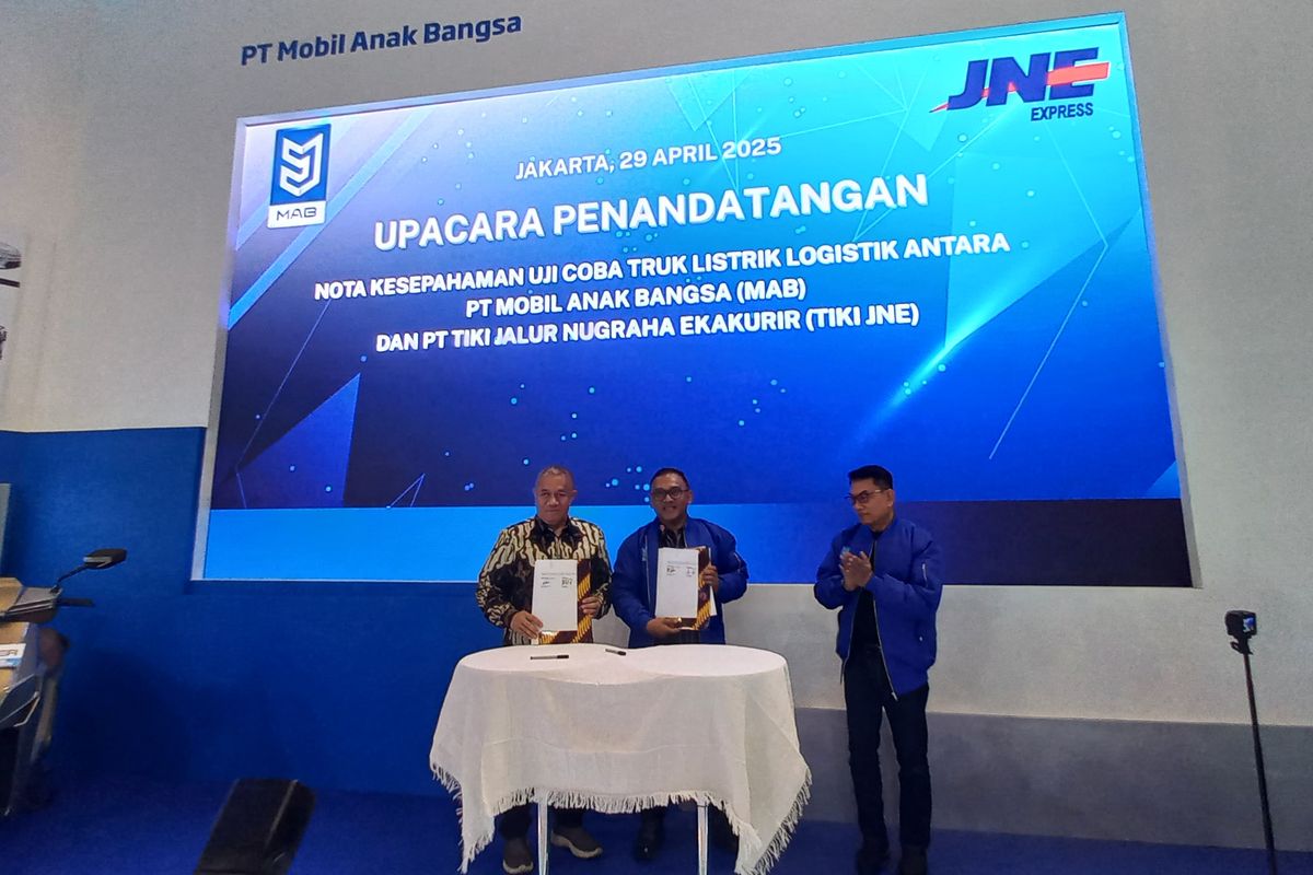 Kerjasama MAB dengan JNE, uji coba mobil listrik SF T01