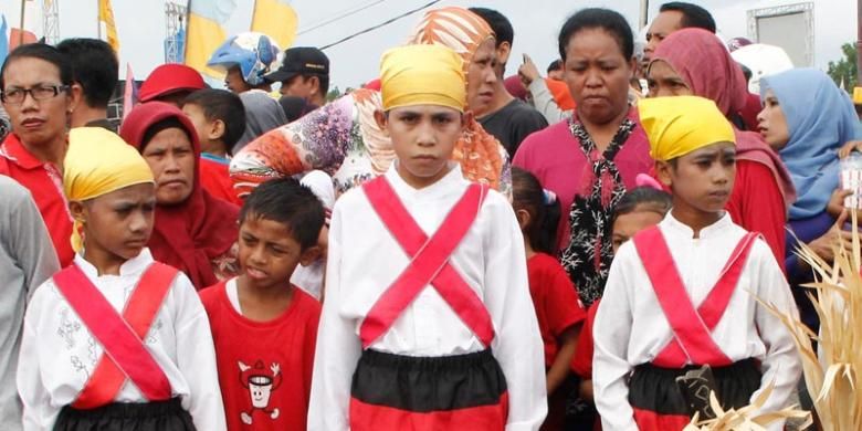 Peserta ritual Sigofi Ngolo di Jailolo, Halmahera Barat, Maluku Utara, Jumat (30/5/2014).