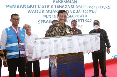 Jelang KTT G20, Luhut Resmikan PLTS Terapung Milik PLN di Bali 