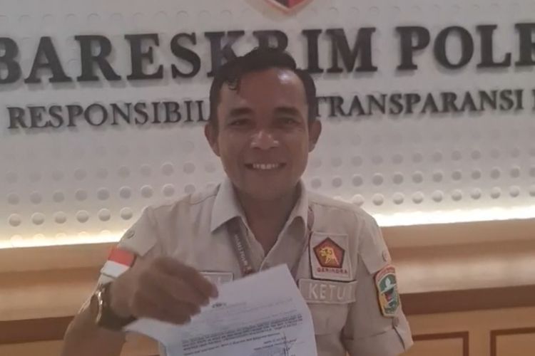 Ketua DPRD Solok, Sumatera Barat, Dodi Hendra usai membuat laporan terkait dugaan tindak pidana pemalsuan tanda tangan di Bareskrim Polri, Jakarta, Kamis (23/6/2022).