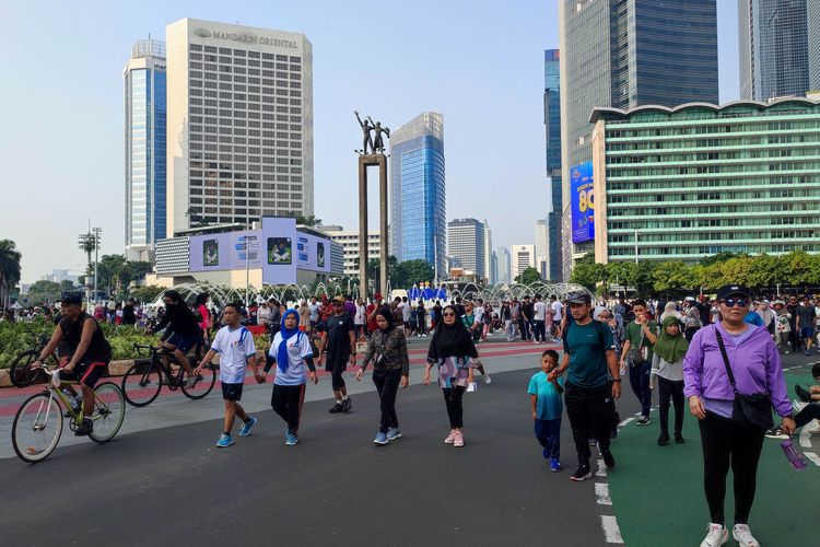Aktivitas lari di Car free day (CFD) pada minggu (20/7/2025).