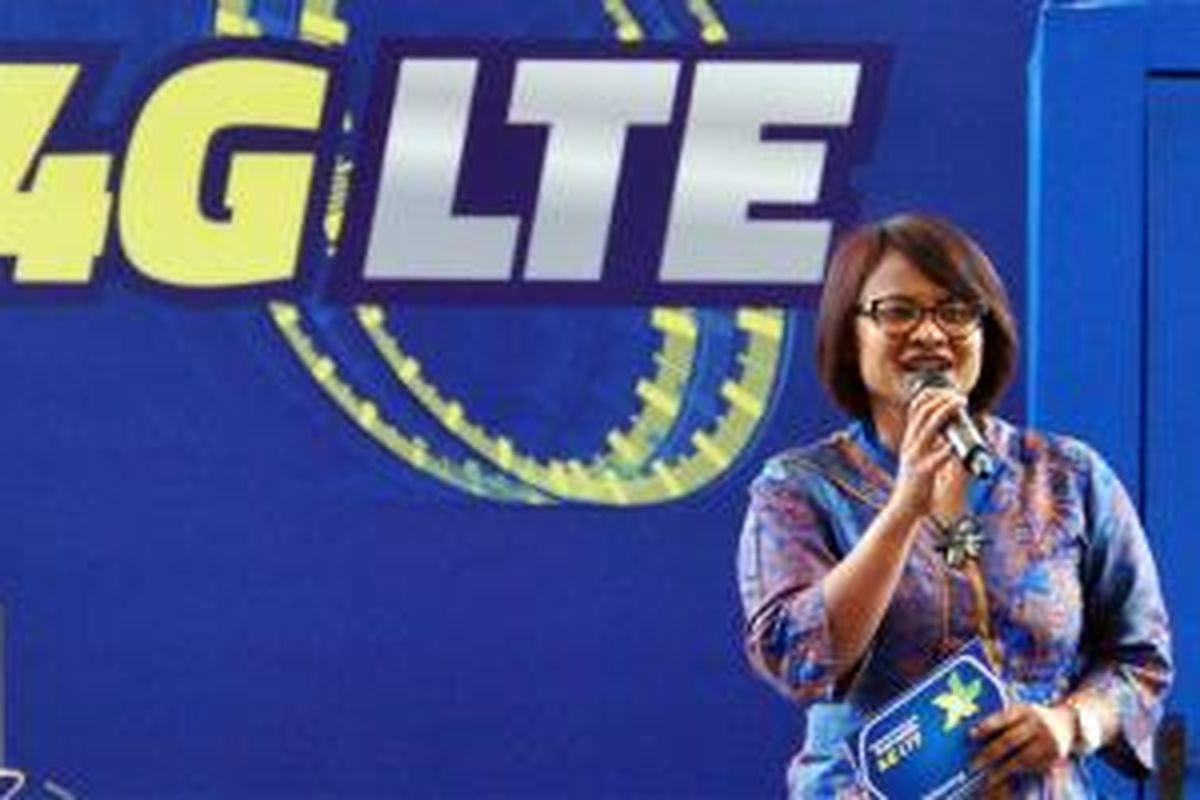 CEO XL Axiata Dian Siswarini saat berbicara dalam acara peluncuran layanan 4G LTE di Jakarta, Jumat (19/12/2014). 