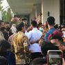 Ketika Jokowi Lepas Masker di Tengah Kerumunan Warga di Sarinah...