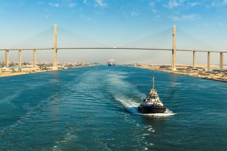 Terusan Suez di Mesir (SHUTTERSTOCK/Markeliz).