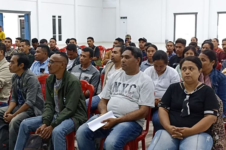 Kementerian Desa Pembangunan Daerah Tertinggal dan Transmigrasi (Kemendes PDTT) melatih 120 Orang Muda Katolik (OMK) Kabupaten Ngada, Nusa Tenggara Timur (NTT), menjadi kader pelopor pembangunan desa. Kegiatan ini dibuka oleh Staf Ahli Menteri Desa Bito Wikantosa, di Aula Paroki MBC Bajawa, Minggu, (28/1/2024)