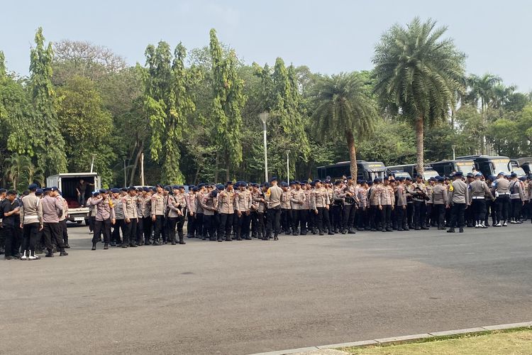 9.505 Personel Gabungan Amankan Demo di Jakarta Hari Ini