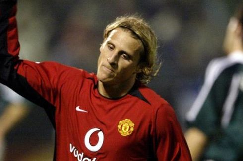 Sempat Diincar Klub Liga 1, Diego Forlan Akhirnya Pilih Pensiun