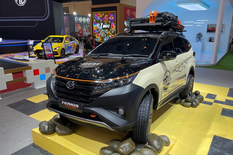 Mobil modifikasi Daihatsu Terios bertema 7 Wonders dipamerkan di GIIAS 2022