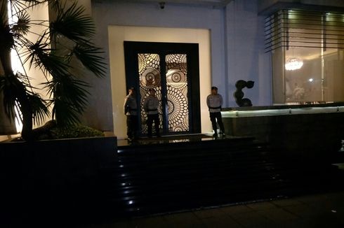 Penyidik KPK Akhirnya Diperbolehkan Masuk ke Kediaman Novanto
