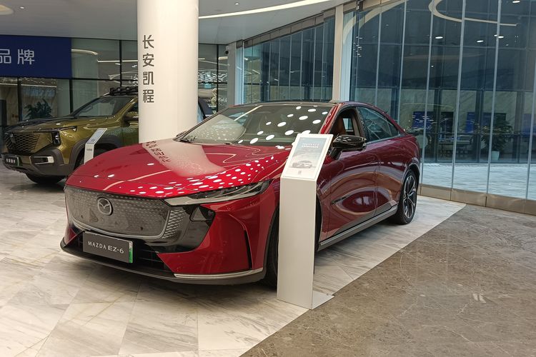Mazda ez-6 di markas R&D Changan Automobile 